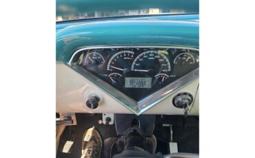 Chevrolet-Suburban-1955-Turquoise-White-11