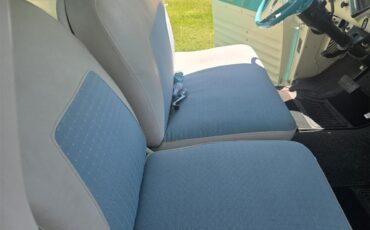 Chevrolet-Suburban-1955-Turquoise-White-17