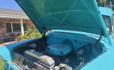 Chevrolet-Suburban-1955-Turquoise-White-19