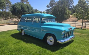 Chevrolet-Suburban-1955-Turquoise-White-2