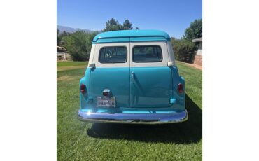 Chevrolet-Suburban-1955-Turquoise-White-5