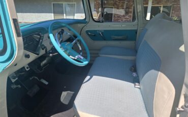 Chevrolet-Suburban-1955-Turquoise-White-9