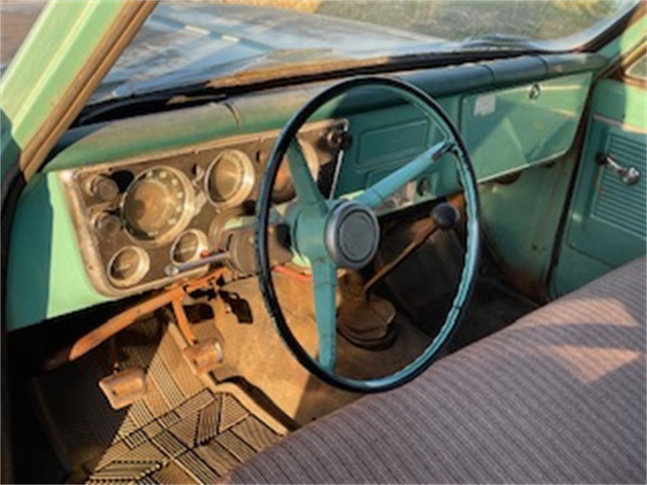 Chevrolet-Suburban-1968-Teal-TealBrown-21