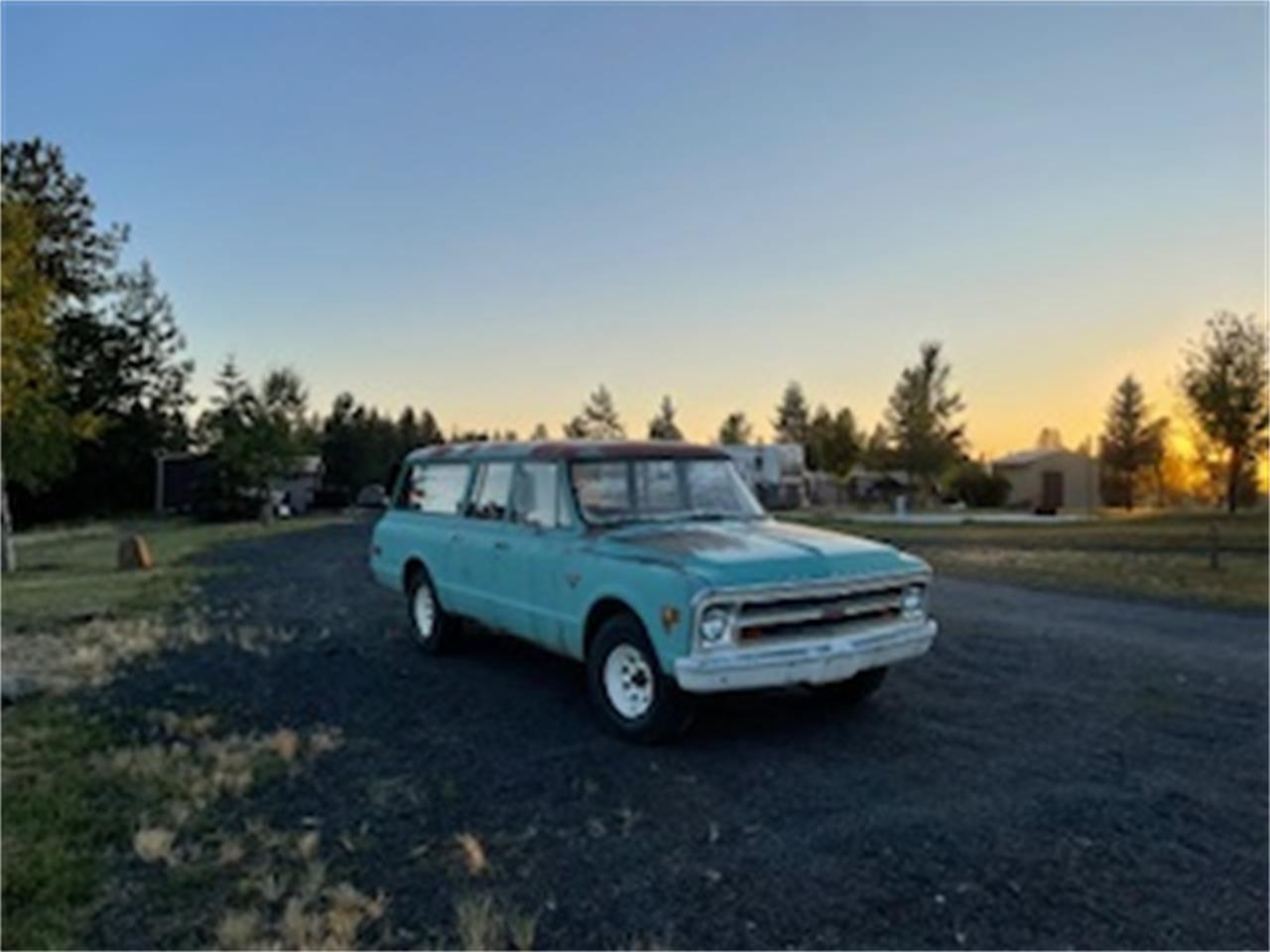 Chevrolet-Suburban-1968-Teal-TealBrown-26