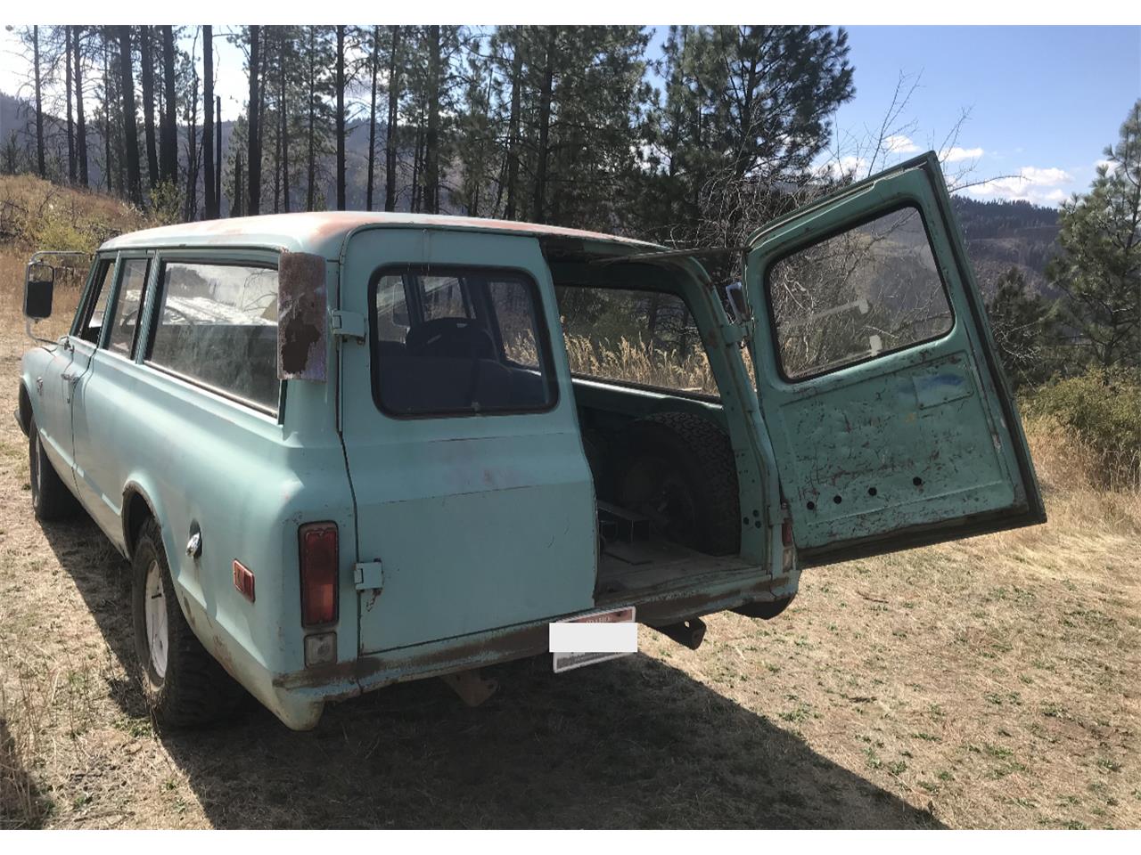 Chevrolet-Suburban-1968-Teal-TealBrown-30