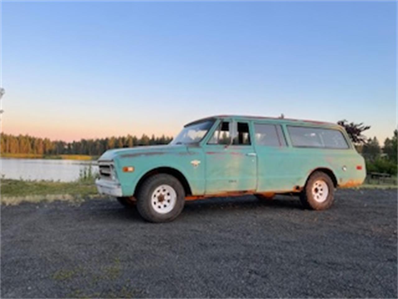 Chevrolet-Suburban-1968-Teal-TealBrown-4