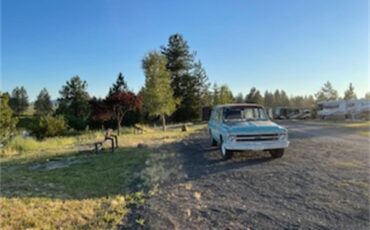 Chevrolet-Suburban-1968-Teal-TealBrown-9