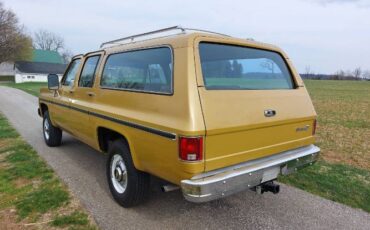 Chevrolet-Suburban-1975-Yellow-20