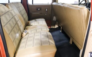 Chevrolet-Suburban-1977-Orange-TAN-20