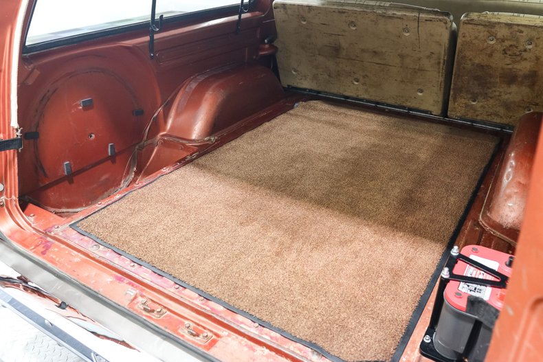 Chevrolet-Suburban-1977-Orange-TAN-24