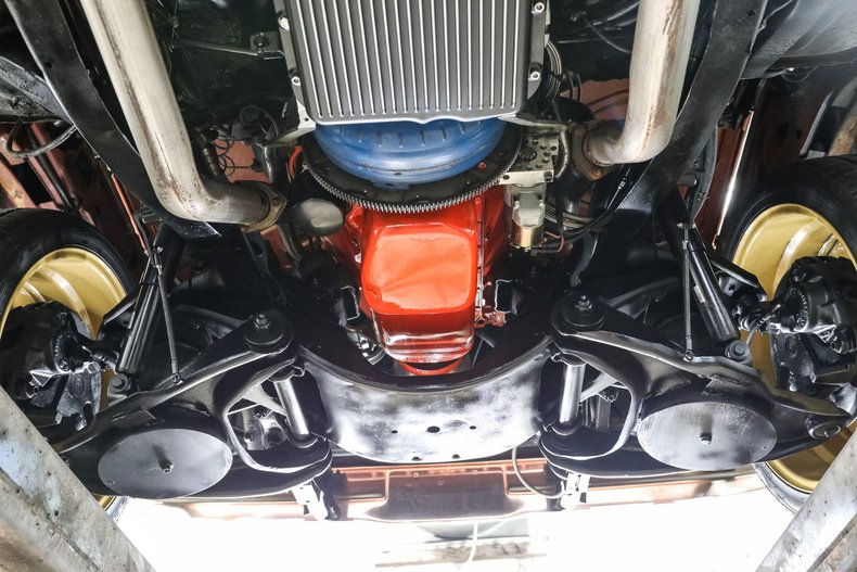 Chevrolet-Suburban-1977-Orange-TAN-30