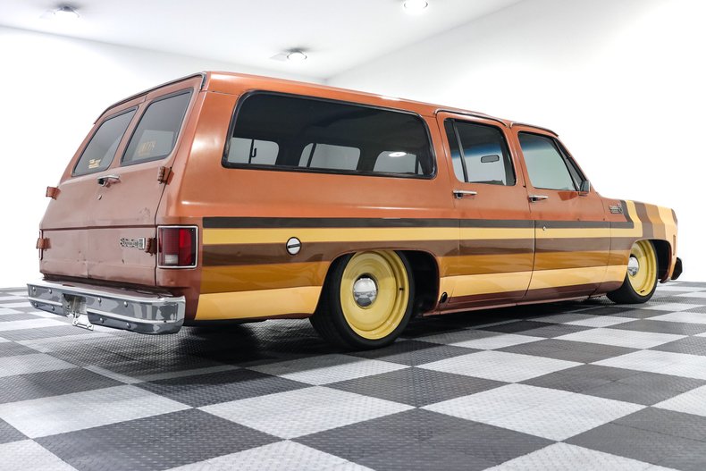 Chevrolet-Suburban-1977-Orange-TAN-34