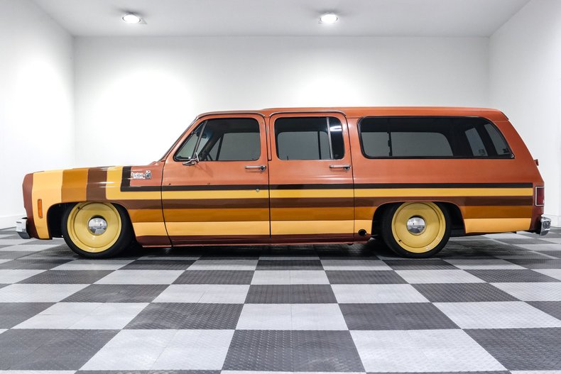Chevrolet-Suburban-1977-Orange-TAN-5