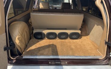 Chevrolet-Suburban-1979-20