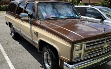 Chevrolet-Suburban-1988-SUV-3