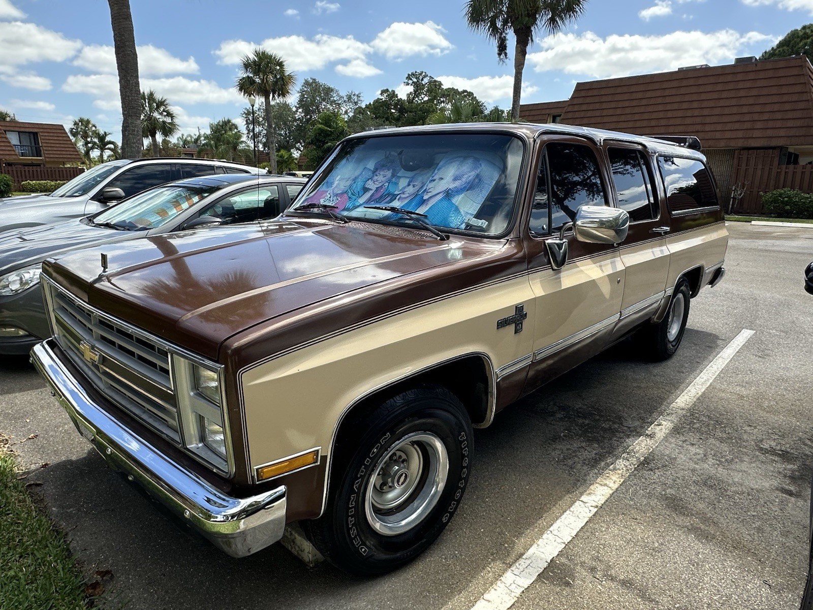 Chevrolet Suburban 1988 SUV