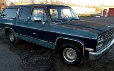 Chevrolet-Suburban-1989-5