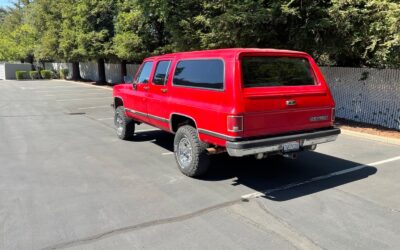Chevrolet Suburban 1990