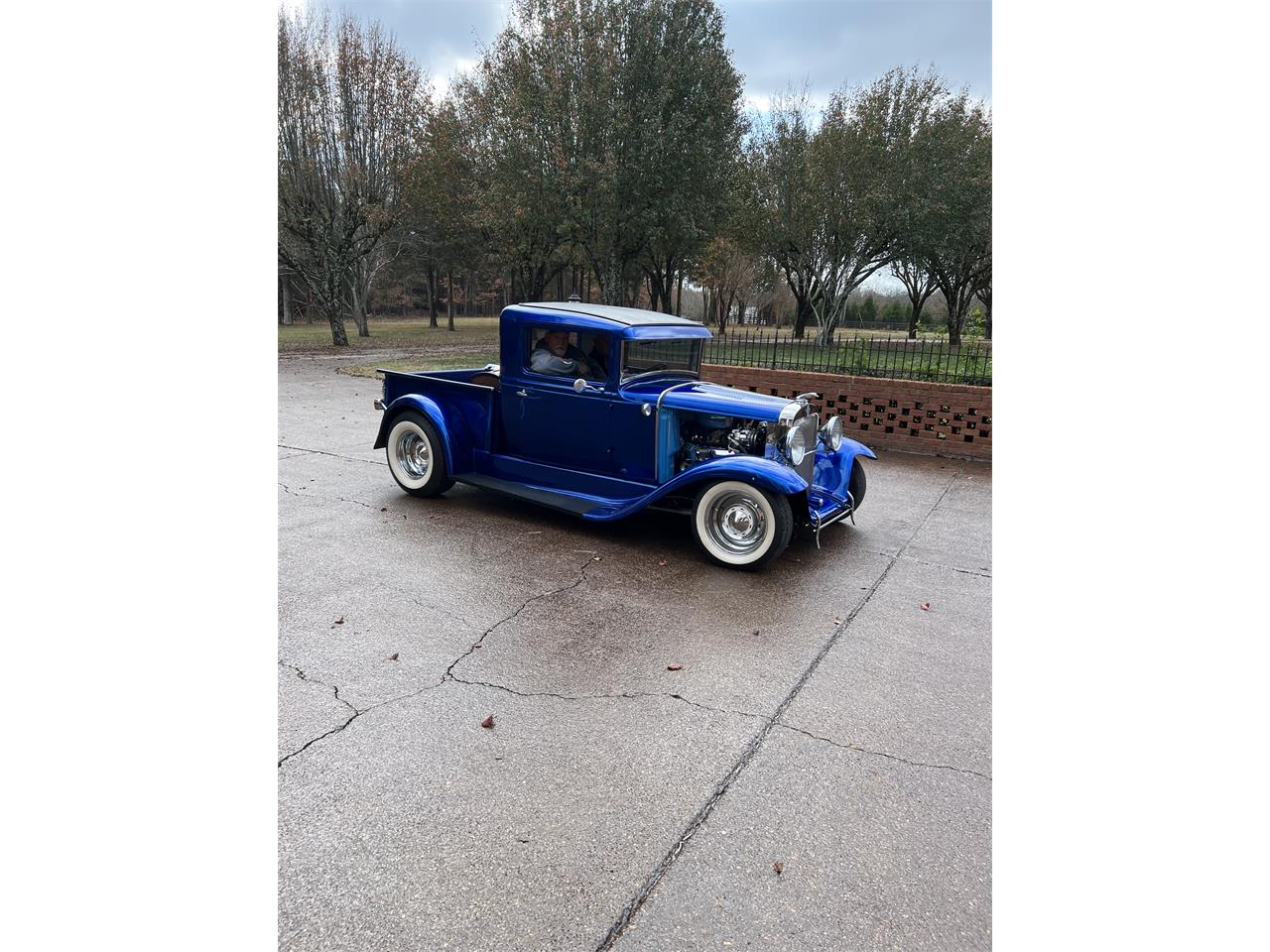 Chevrolet-Truck-1930-Blue-Cream-2