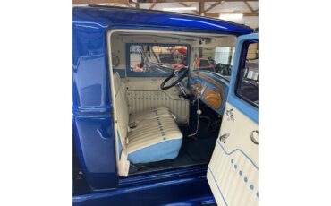 Chevrolet-Truck-1930-Blue-Cream-5