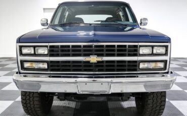 Chevrolet-V10-Blazer-1987-SUV-1