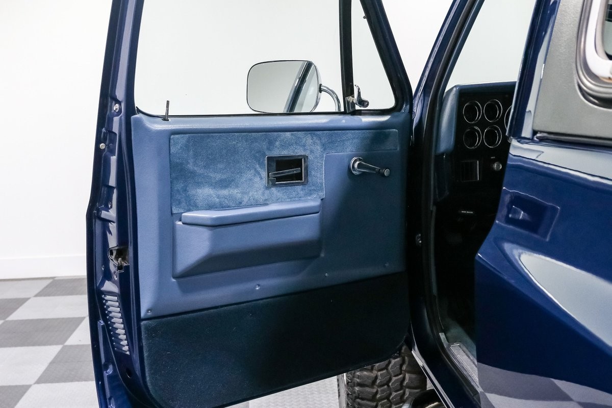 Chevrolet-V10-Blazer-1987-SUV-11