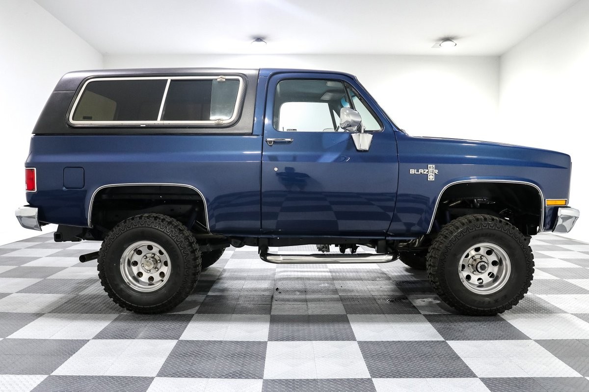 Chevrolet-V10-Blazer-1987-SUV-7