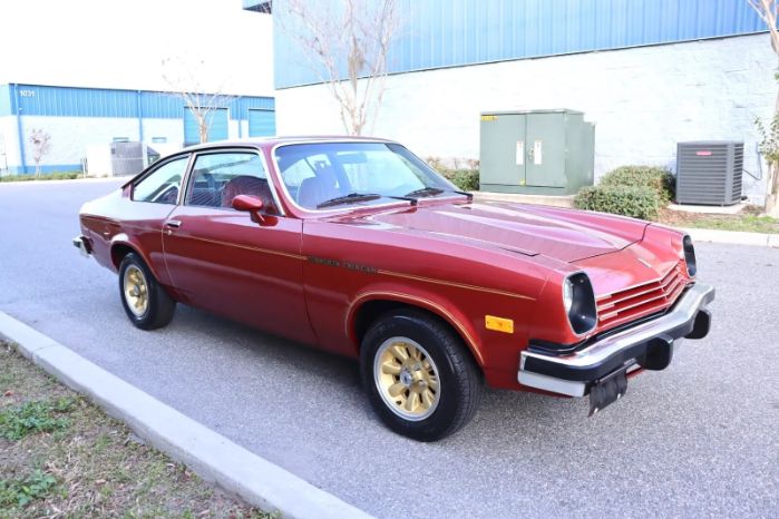 Chevrolet-Vega-1963-Red-Black-10