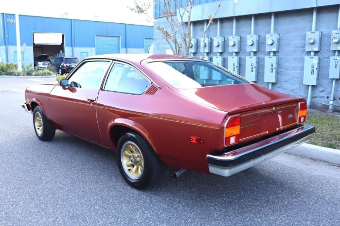 Chevrolet-Vega-1963-Red-Black-13