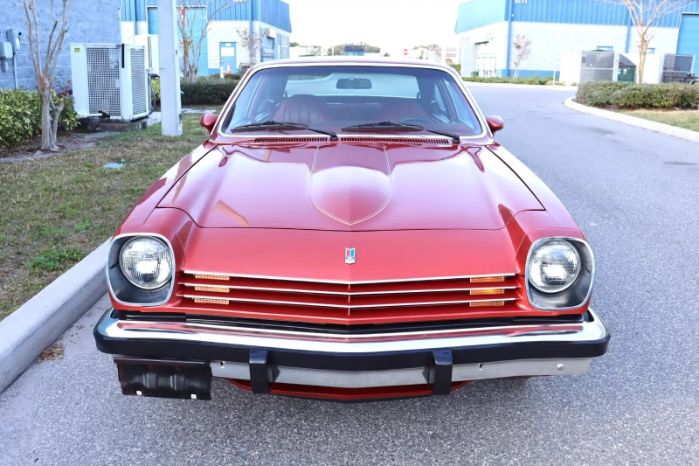 Chevrolet-Vega-1963-Red-Black-9