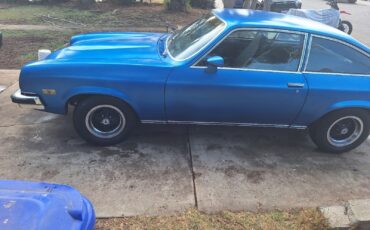 Chevrolet-Vega-1975-11