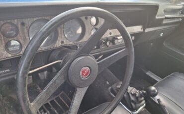Chevrolet-Vega-1975-21