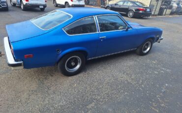 Chevrolet-Vega-1975-4