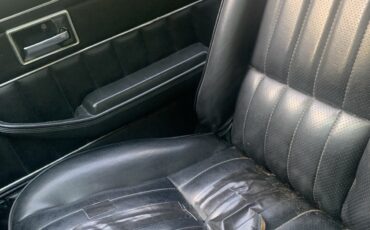 Chevrolet-Vega-1975-Coupe-8