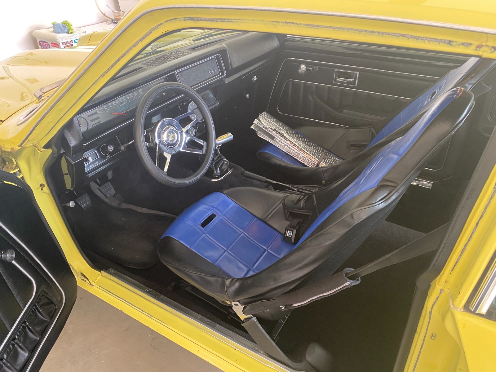 Chevrolet-Vega-1975-Hatchback-23