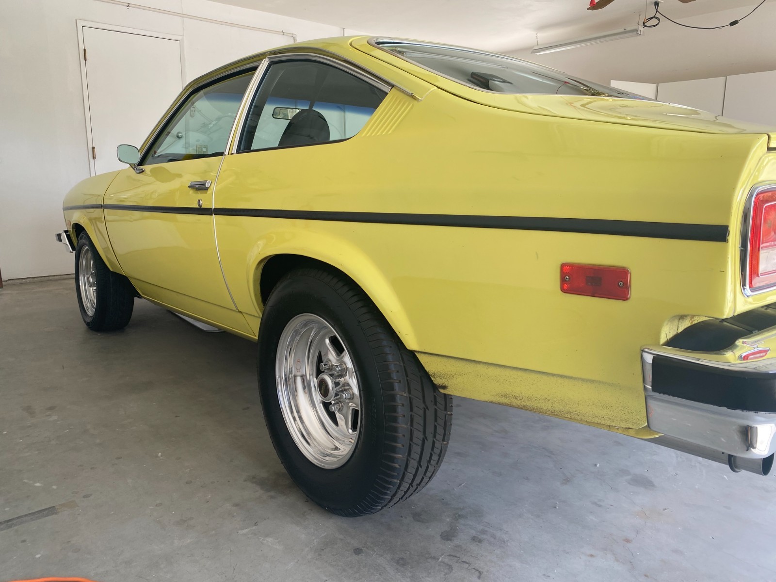 Chevrolet-Vega-1975-Hatchback-5