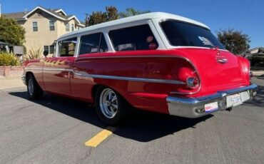 Chevrolet-Yeoman-1958-red-and-white-gray-11