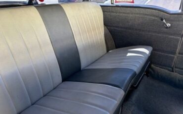 Chevrolet-Yeoman-1958-red-and-white-gray-24