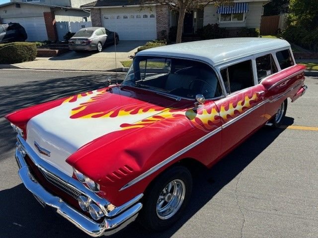 Chevrolet-Yeoman-1958-red-and-white-gray-26