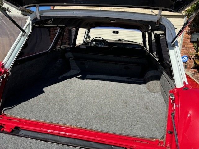 Chevrolet-Yeoman-1958-red-and-white-gray-28