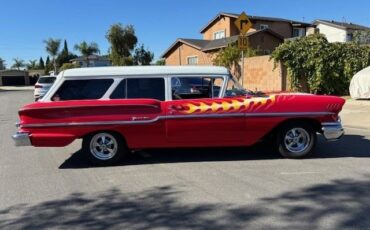 Chevrolet-Yeoman-1958-red-and-white-gray-9