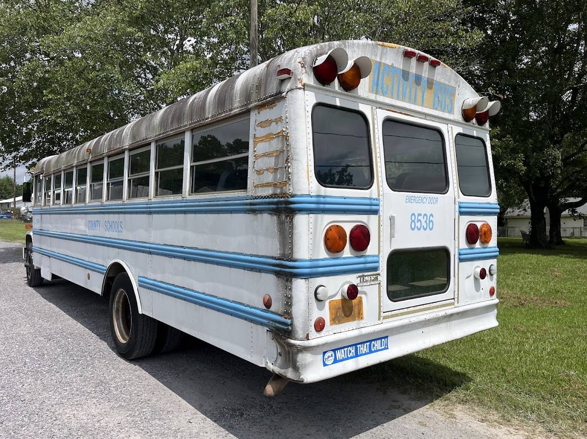Chevrolet-activity-bus-diesel-1990-3