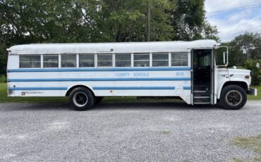 Chevrolet-activity-bus-diesel-1990