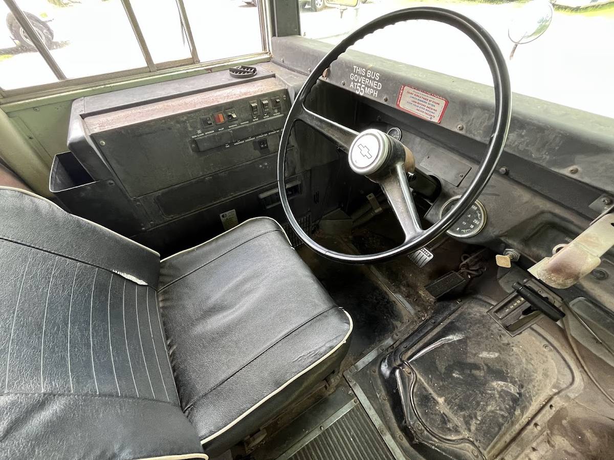 Chevrolet-activity-bus-diesel-1990-6