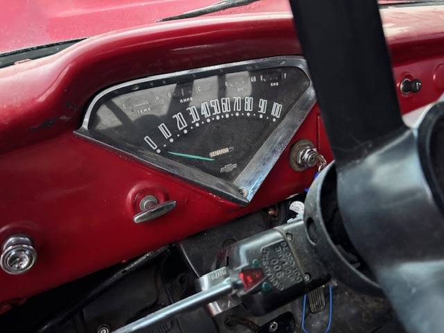 Chevrolet-apache-1958-red-11