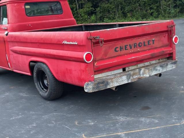 Chevrolet-apache-1958-red-2