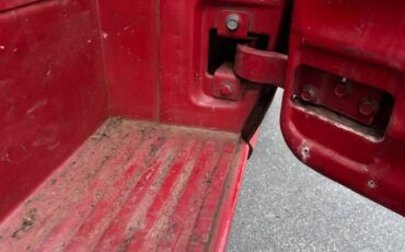 Chevrolet-apache-1958-red-4