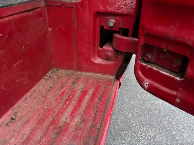 Chevrolet-apache-1958-red-4