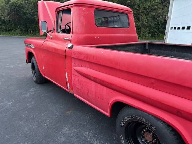 Chevrolet-apache-1958-red-9