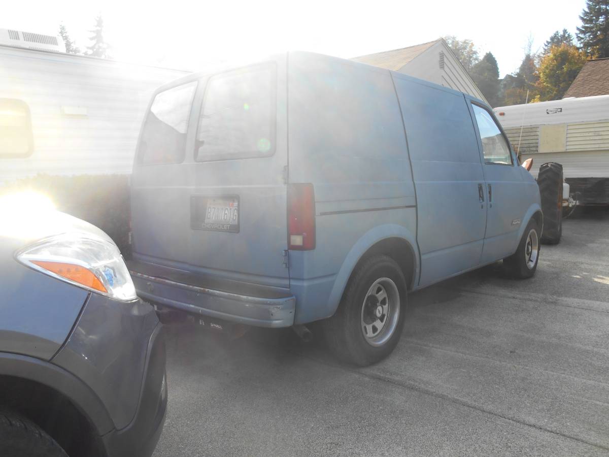 Chevrolet-astro-van-12-ton-nominal-1985-1